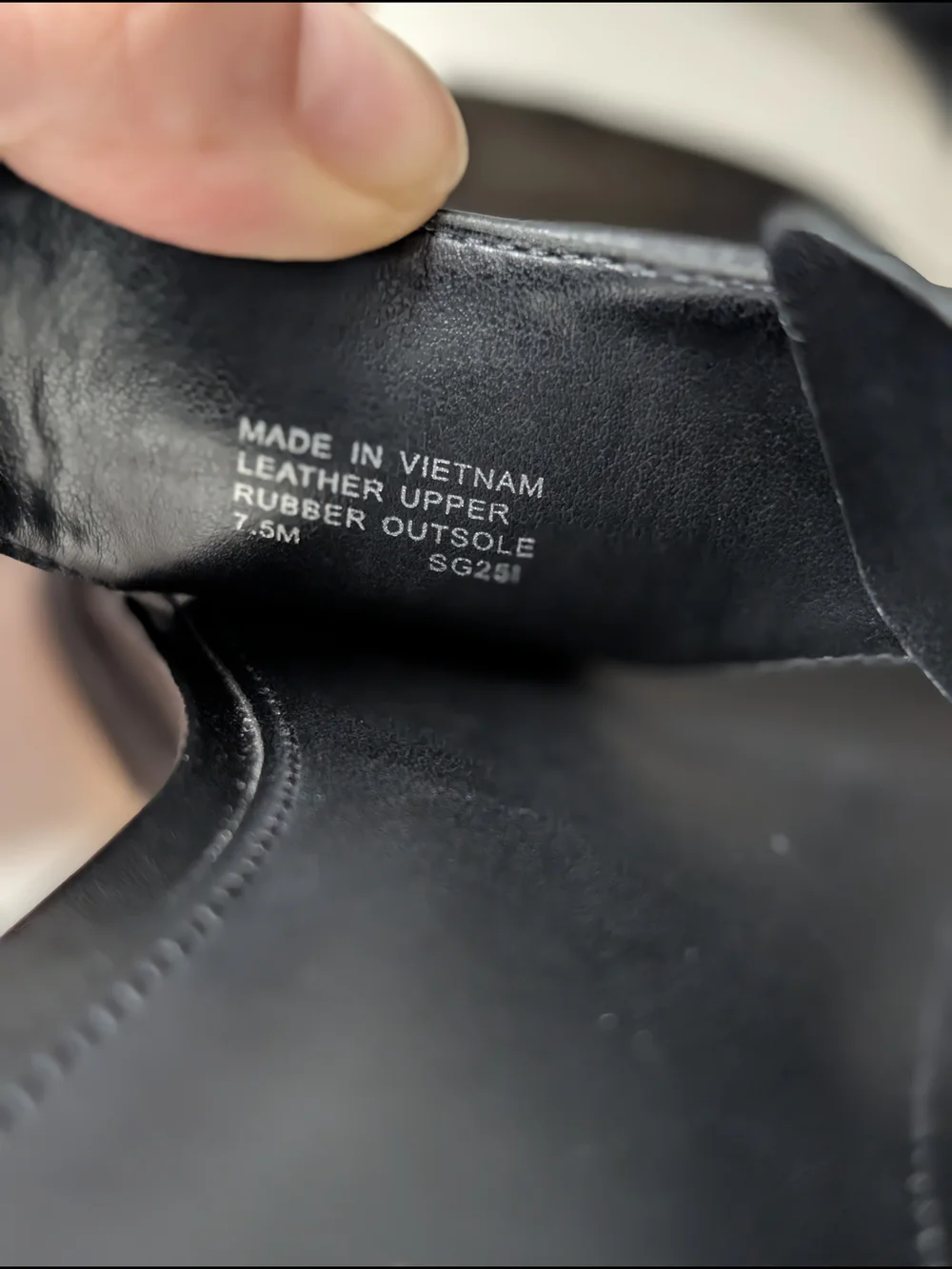 Michael Kors Genuine Leather Kitten Heel Thong Sandal With Buckle Black 7.5 - Picture 4 of 5